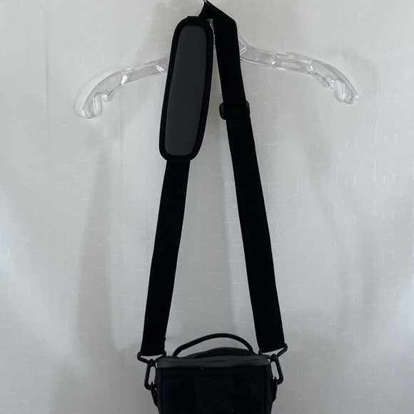 113 Manfratto Holster Camera Case - Picture 9 of 13